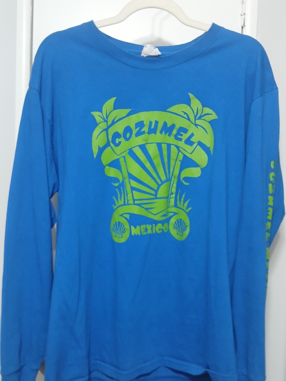 Source Unknown Bright Blue Long-Sleeve Top with Lime Green Cozumel Graphic